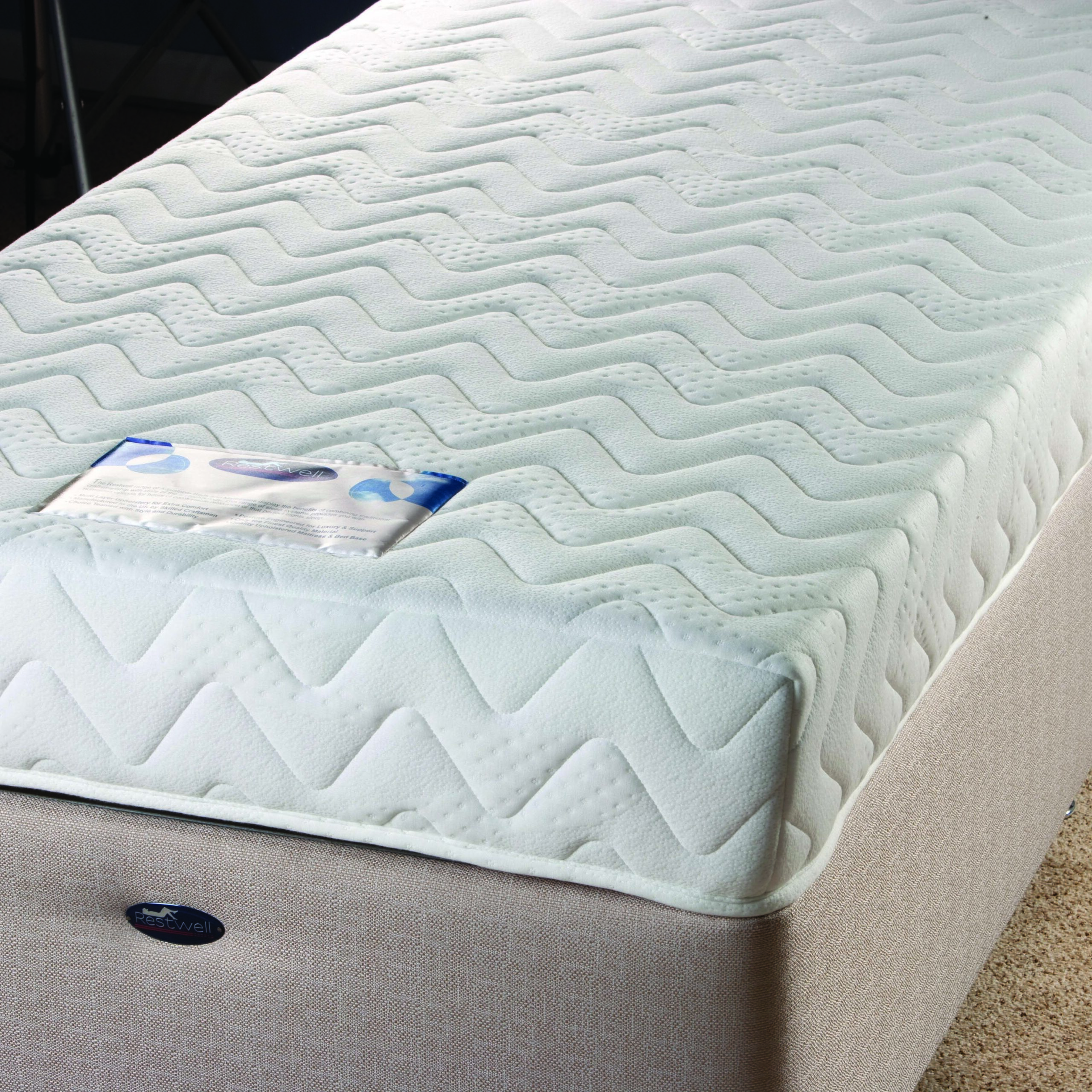 2Ft 6" Memory Foam Mattress - Image 2